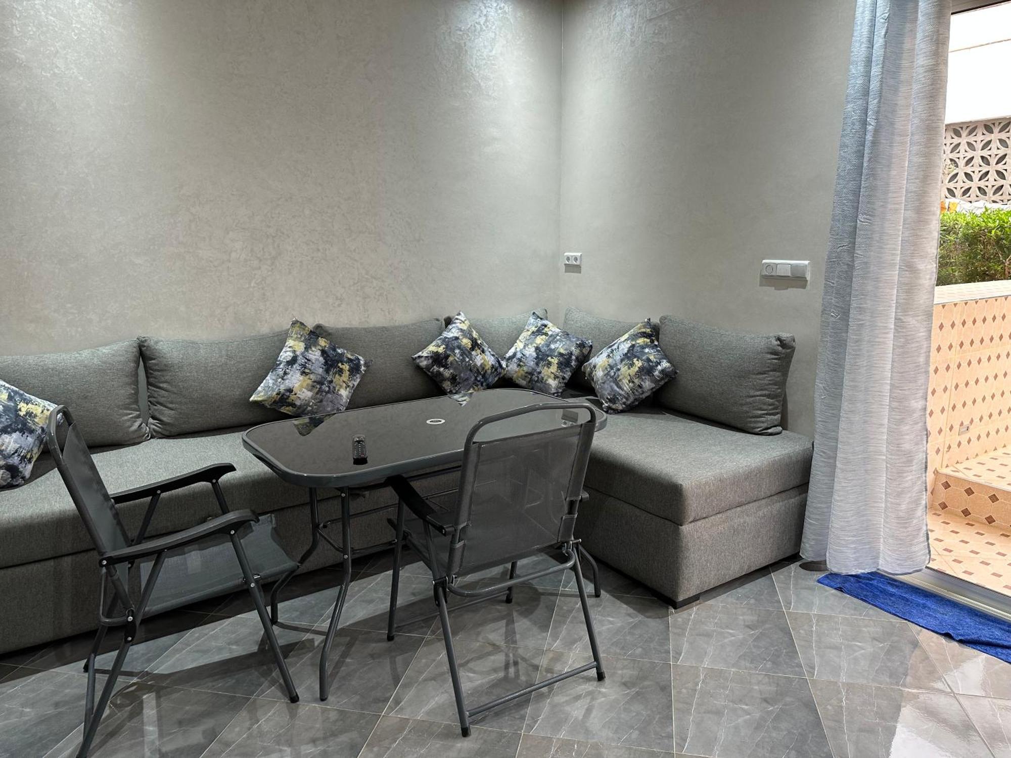 Apartment Imi 1 *
